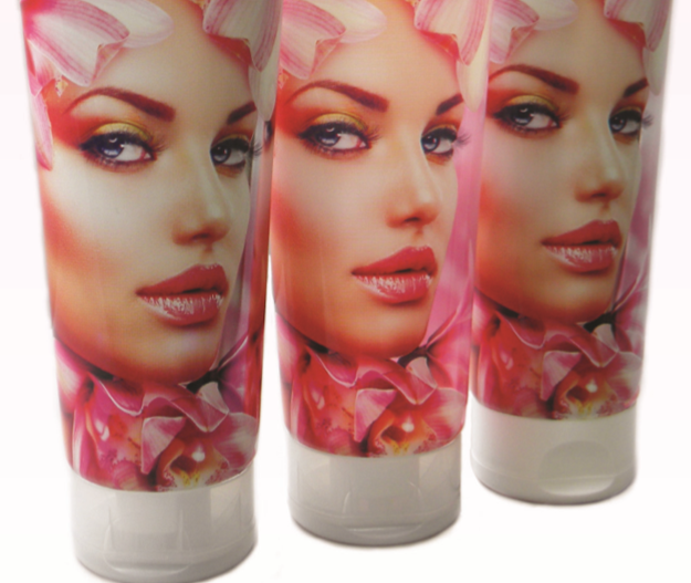Realistic photo imaging printed on plastic tubes